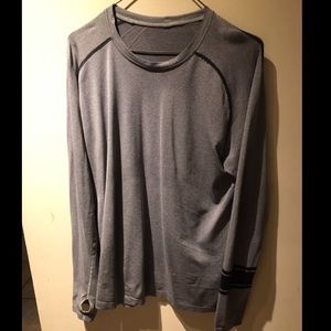 Men’s medium Lululemon sport long sleeve